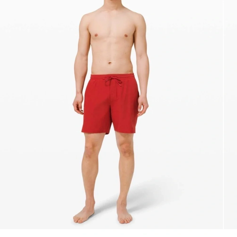 Lululemon Men’s Channel Cross Short 7